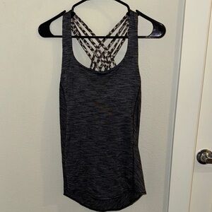 Lululemon Women's open back Tank Top with built in bra